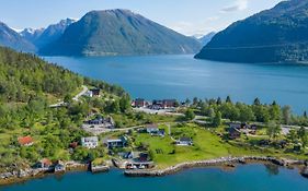 Dragsvik Fjordhotel